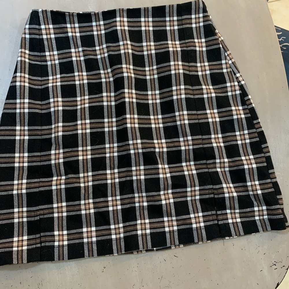 Brandy Melville mini skirt